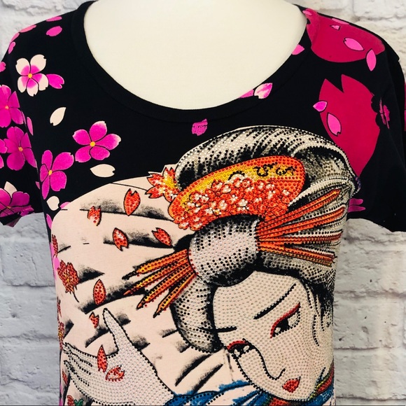VO Jeans | Traditional Japanese Women Graphic Tee - Picture 2 of 6